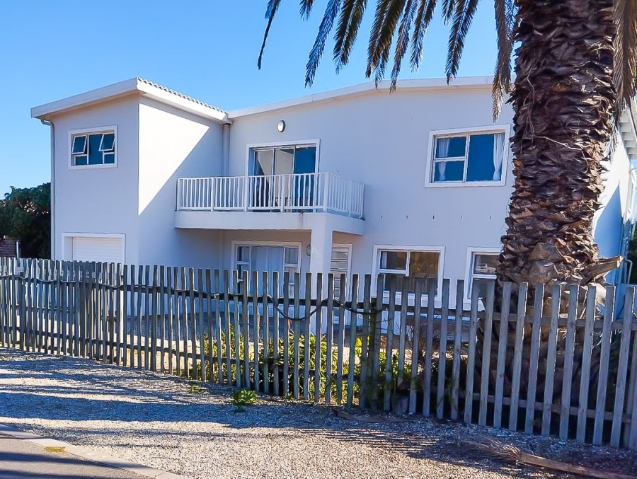 4 Bedroom Property for Sale in Yzerfontein Western Cape